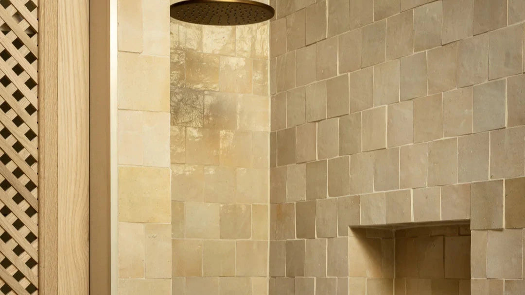 Handtile